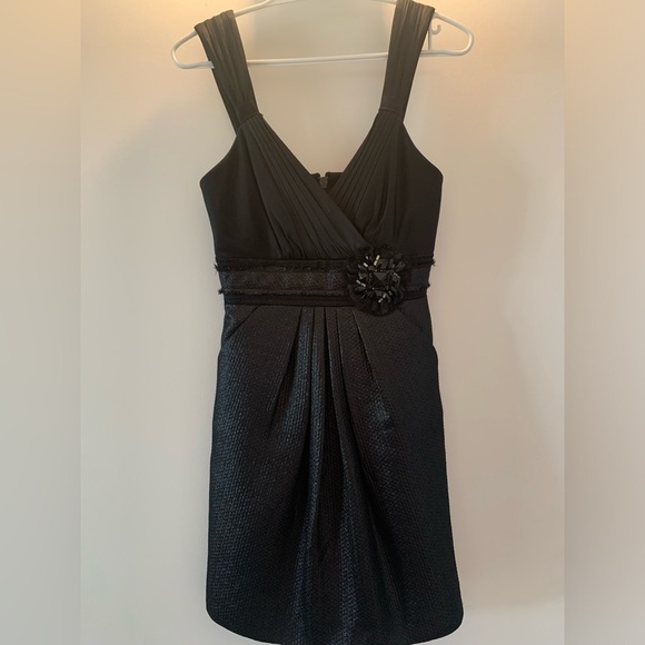 Mini coktail BCBG black dress. Size 0. Pristine condition - Picture 1 of 4